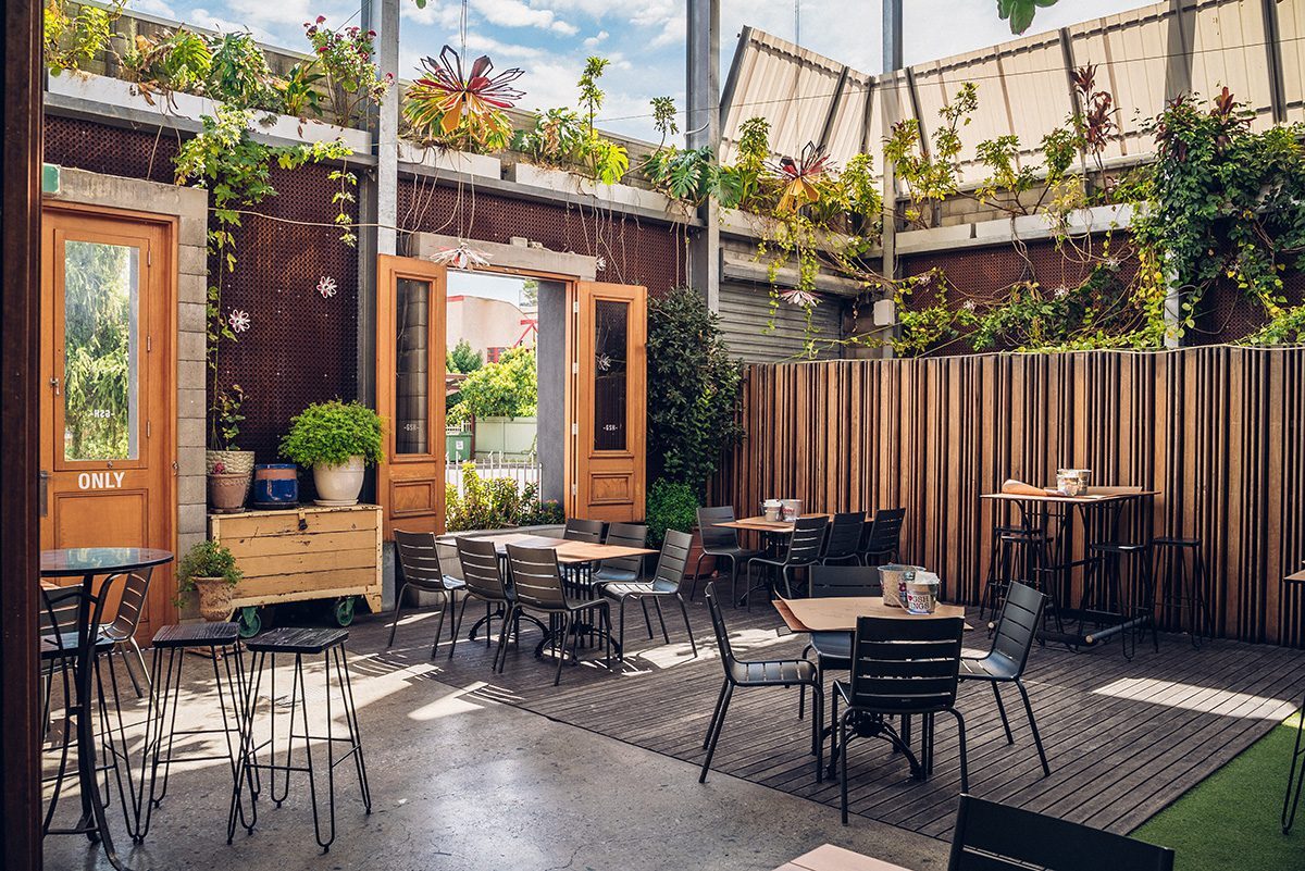 gilbert-street-wings-beer-garden-outdoor Gilbert Street Hotel - Adelaide Pub